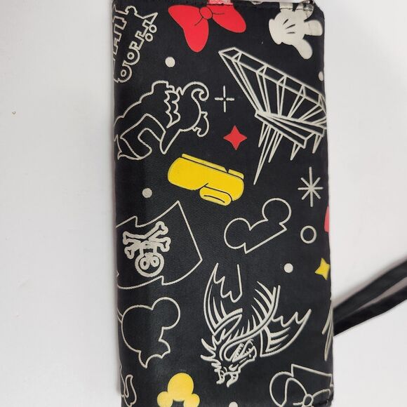 Disney Park Trifold Wallet/Wristlet Black W Mickey Mouse Castle - Picture 11 of 15